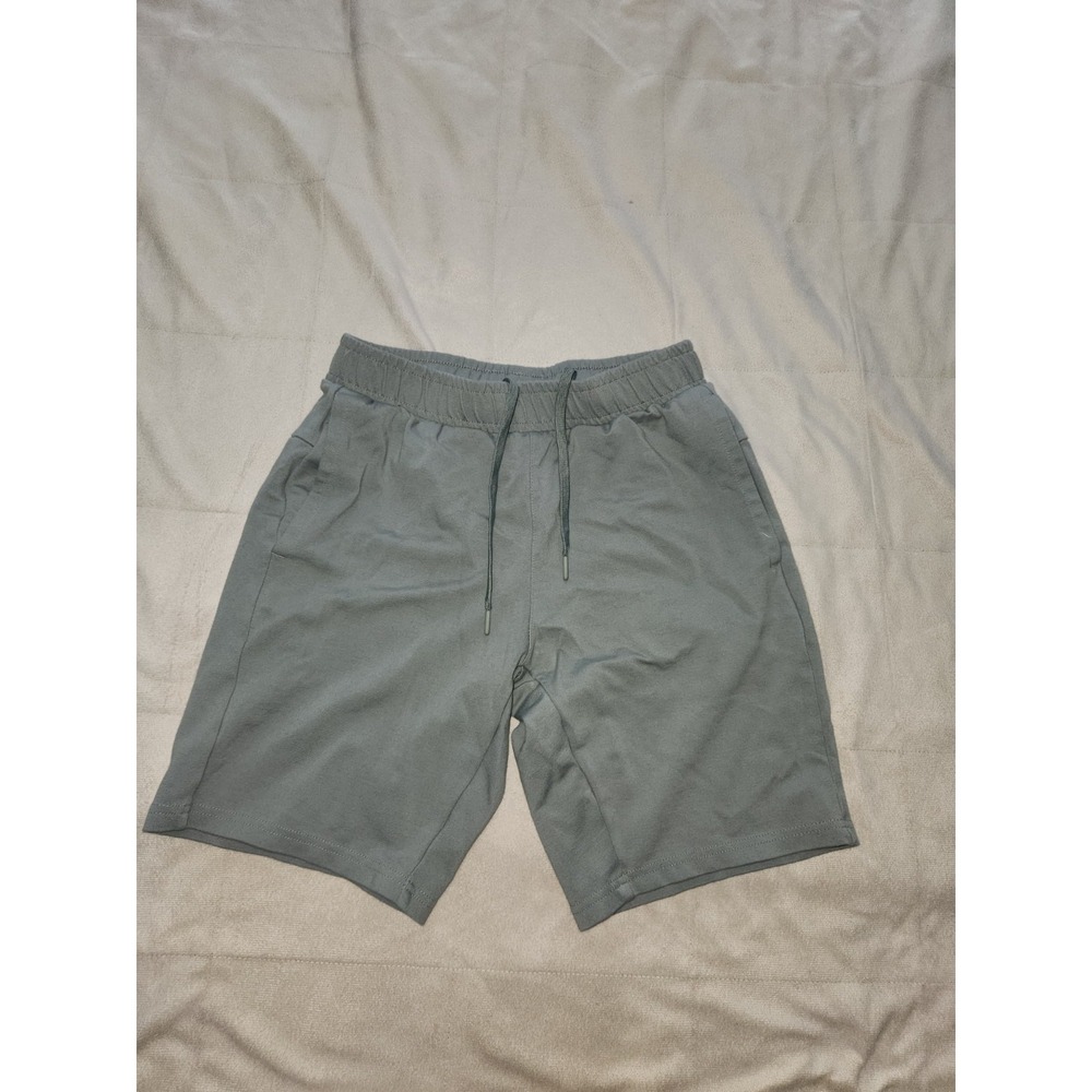 Mens Member's Mark Luxe shorts. Gray. Mens Small